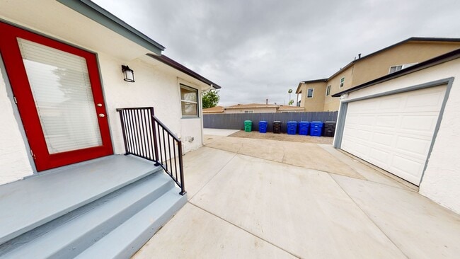 Photo - Large 3 bed 2 bath on 62nd!