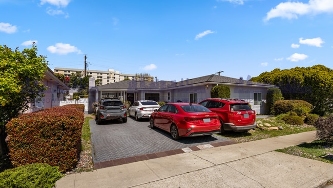 Building Photo - Dorothy Unit A