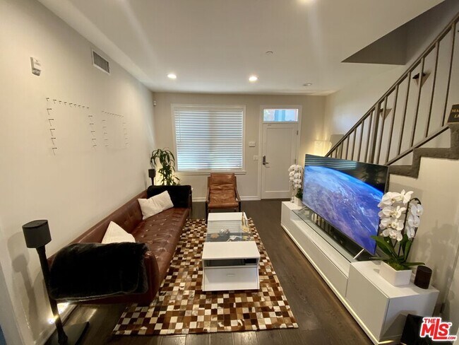 Photo - 2317 Scarff St Unit C