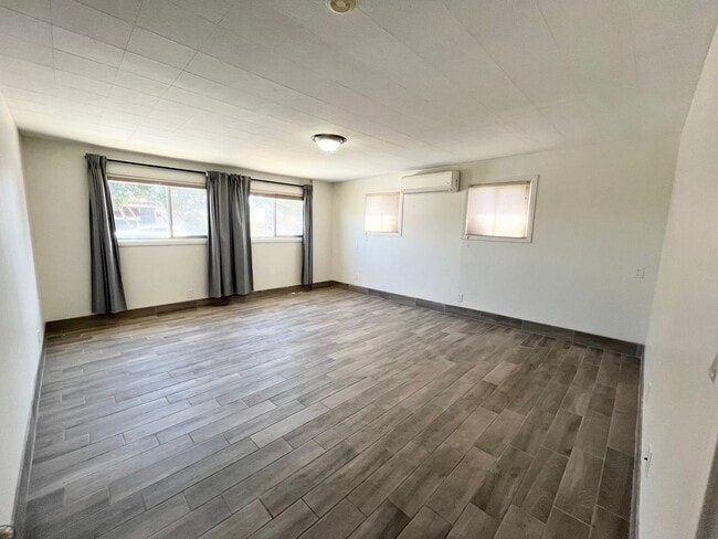 Photo - ***Move in Special 1st month's rent free *...