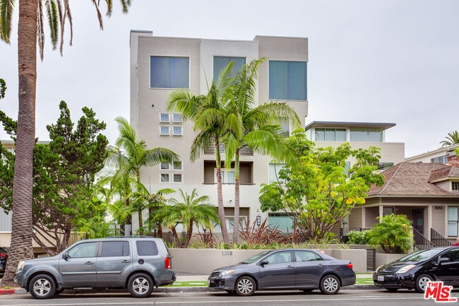 Photo - 1018 2nd St Townhome