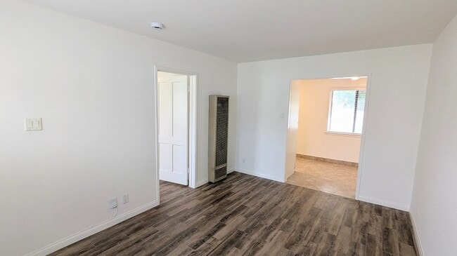 Building Photo - 201 N Florence St Unit 201-C