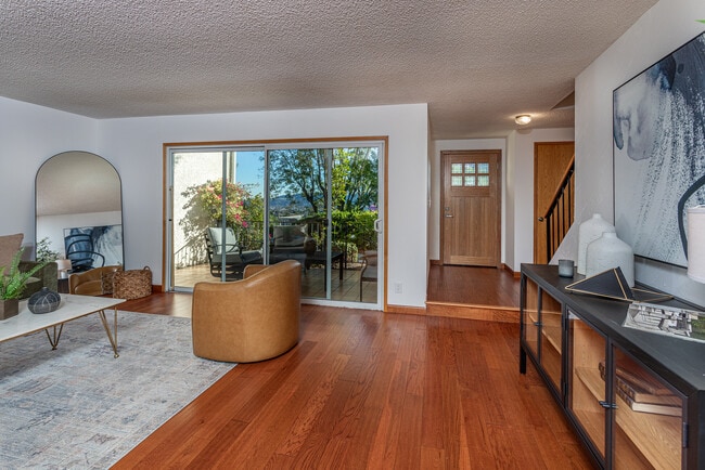 Photo - 7727 Via Capri