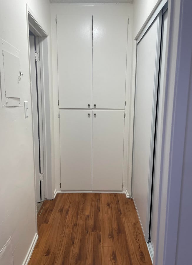 Photo - Cozy 1 bedroom unit located in Canoga Park with Laundry On-site and Community Pool! Unit 205