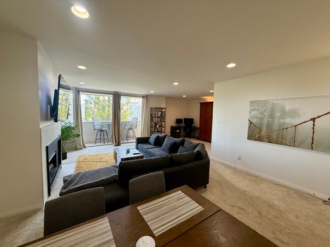 Photo - 11645 Montana Ave Condo Unit 301