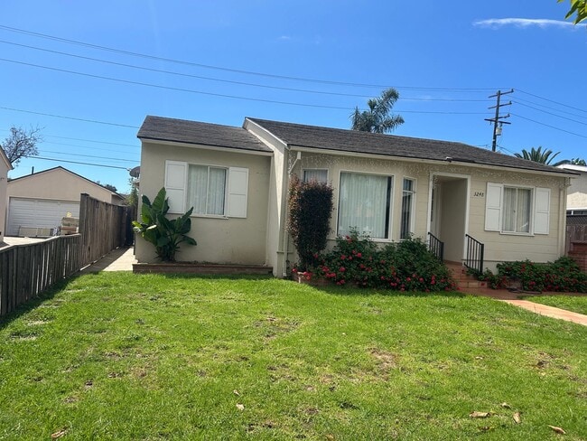 Building Photo - FOR RENT 1+1 Midtown Ventura DUPLEX