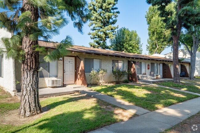 Mission Village - Archibald-7781