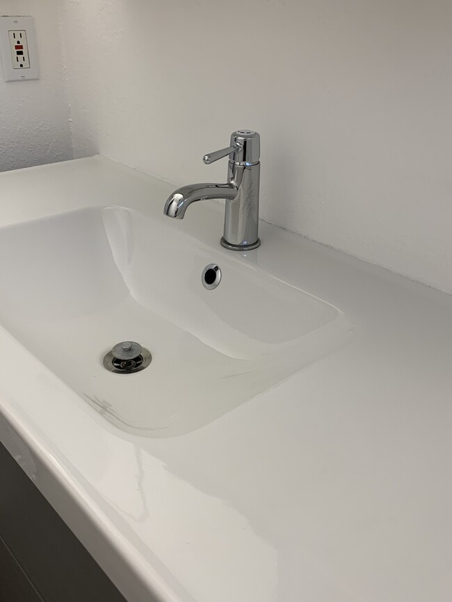 Photo - 1351 N Orange Dr