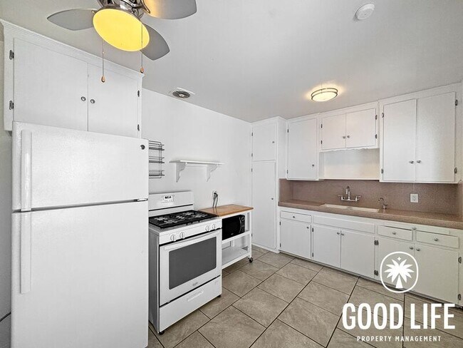 Photo - 3717-19 Crane Pl Unit 3719 Crane Place