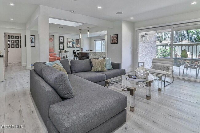 Photo - 643 Arroyo Oaks Dr