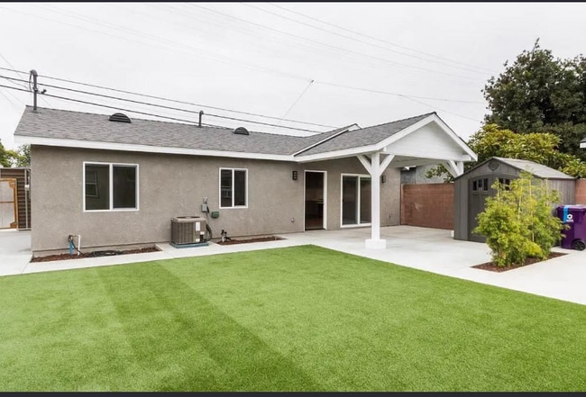 Building Photo - 2835 Pacific Ave