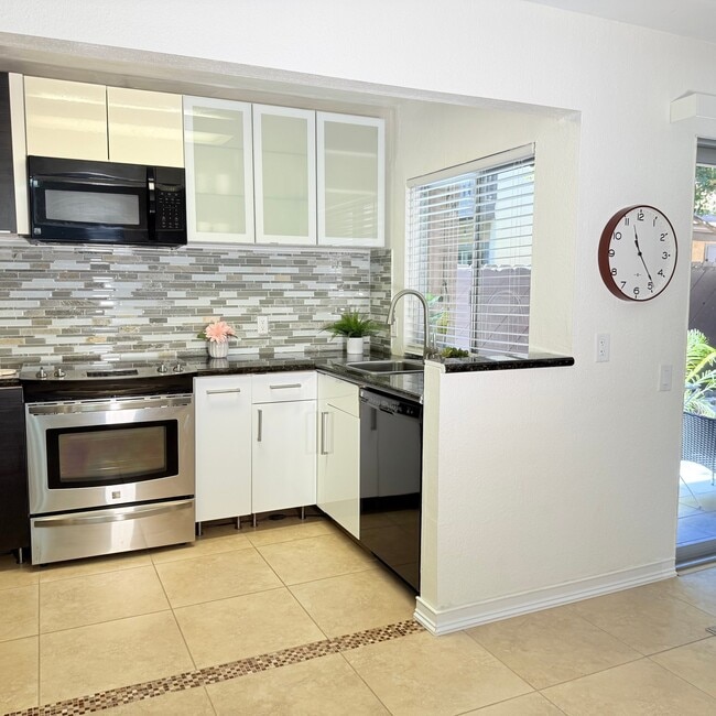 Building Photo - 7980 Mission Center Ct