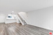 Photo - 5447 Zelzah Ave Condo Unit 118
