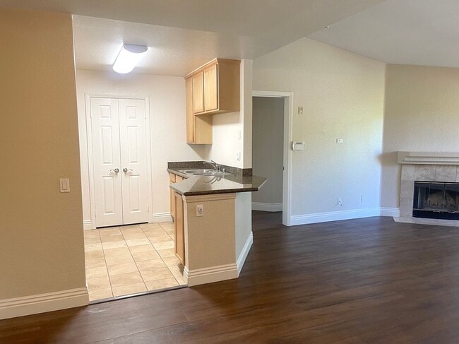 Photo - 2400 Del Mar Way