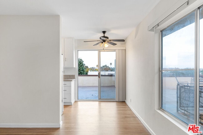 Photo - 2637 S Centinela Ave Unit 30