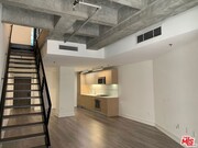 Photo - 727 W 7th St House