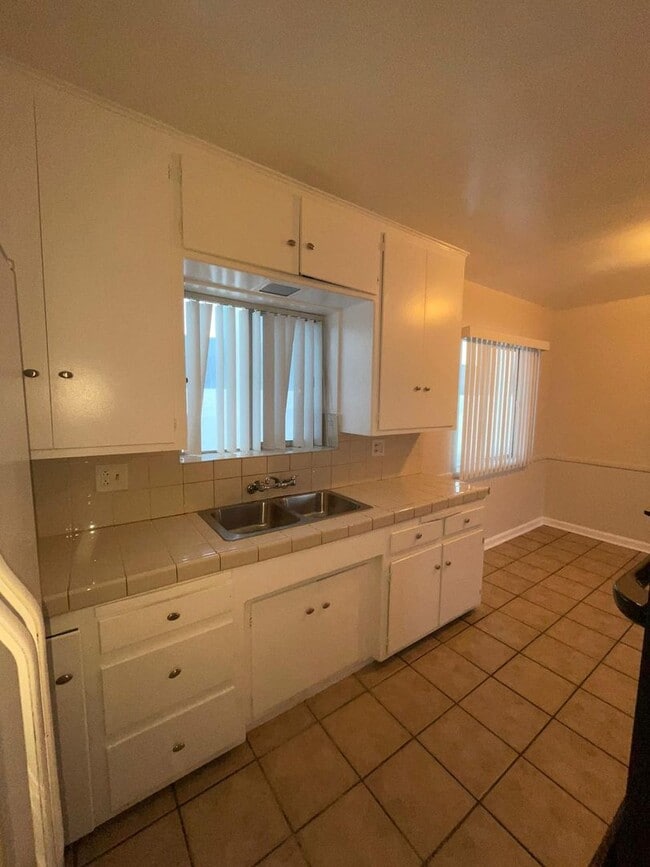 Photo - 11185 Carson Dr Unit D