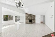 Photo - 20500 Archwood St House