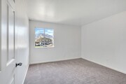 1BR, 1BA - 650SF - 2nd Bedroom - Windscape Village Apartments