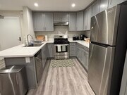 Full Kitchen - 419 N Chandler Ave Unit 621
