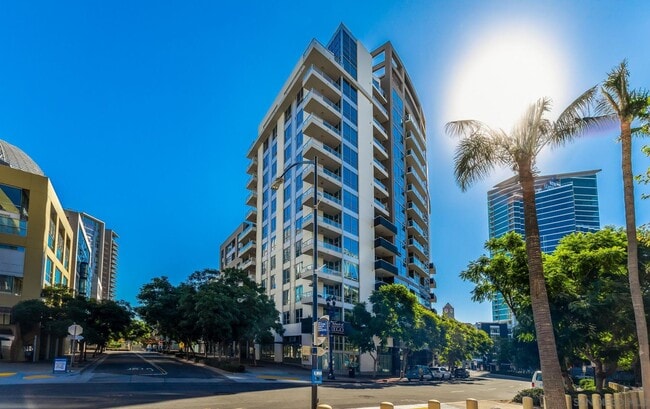 Photo - 253 Tenth Ave Condo Unit 1204