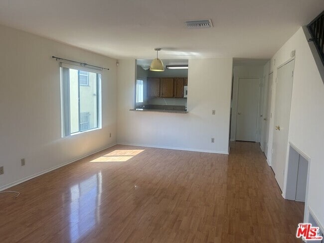 Building Photo - 8515 Saturn St Unit 102 Rental