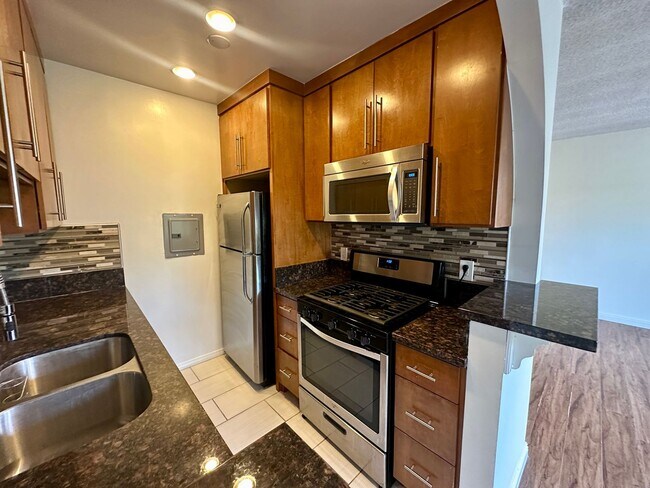 Photo - 12737 Matteson Ave Apartment Unit 6