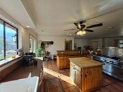 Photo - 2029 Willow Glen Rd