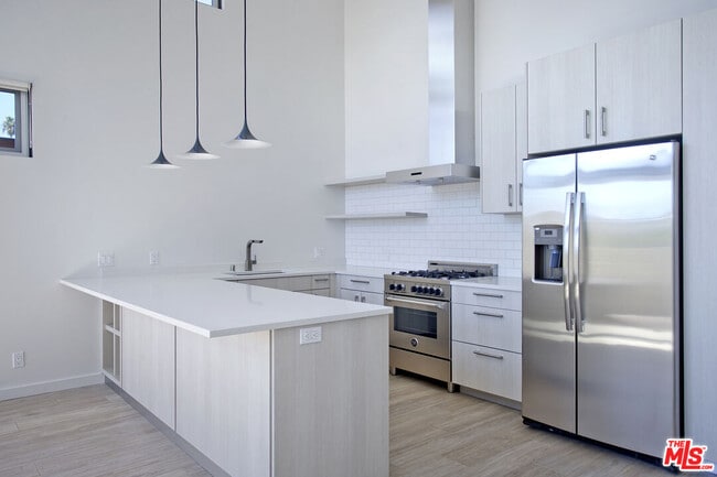 Photo - 806 6th Ave Unit 1