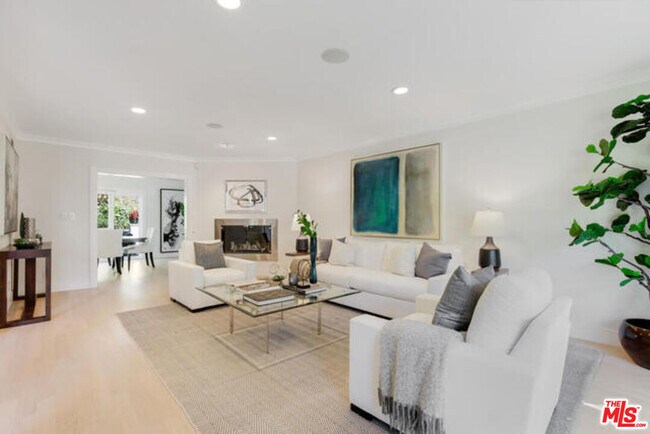 Photo - 1068 Casiano Rd