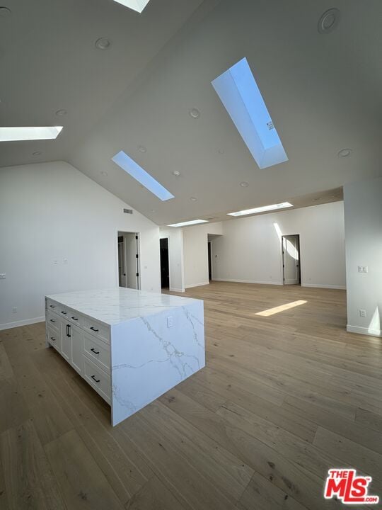 Photo - 8320 Loyola Blvd