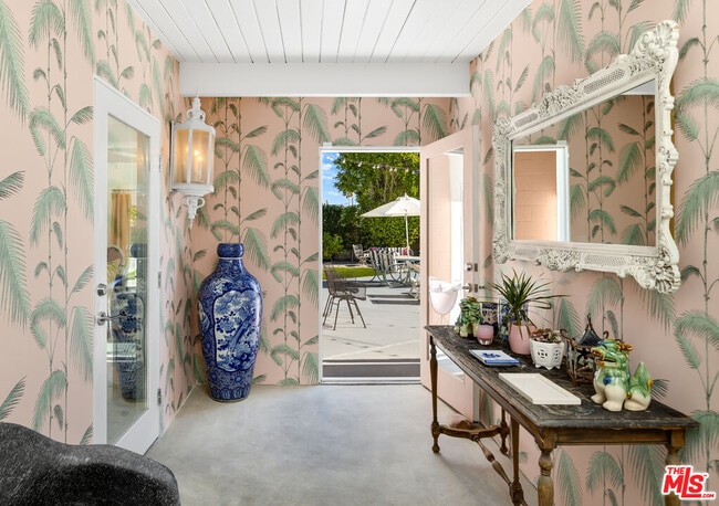 Photo - 1818 N Berne Dr