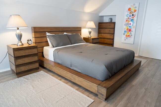 Photo - 11247 Huston St