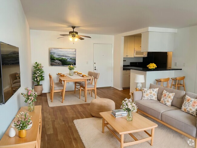 Building Photo - 7740 Redlands St Unit G1091 Rental