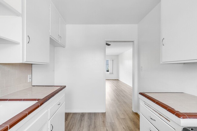 Photo - 6120 Radford Ave Unit 4