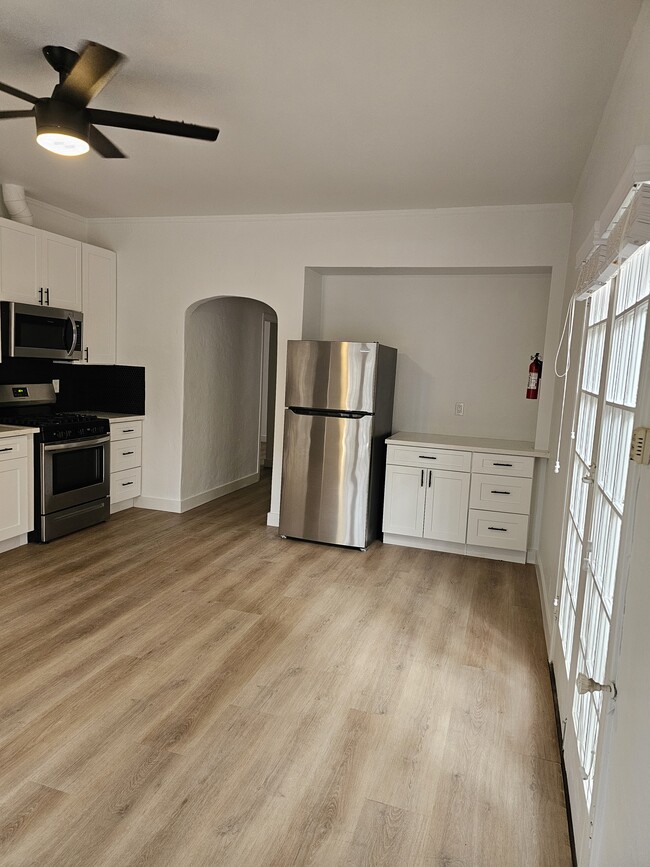 Photo - 6439 Orange Street