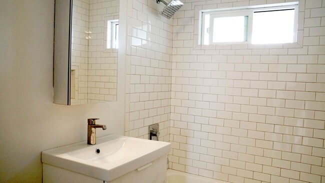 Micheltorena - Micheltorena Apartment Unit 1619 1/2