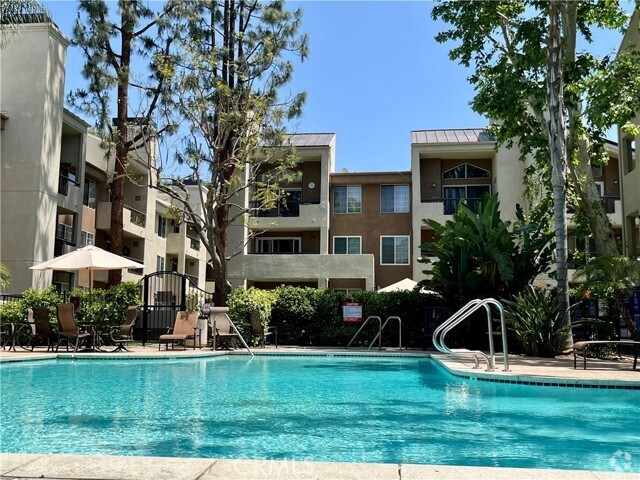 Building Photo - 21400 Burbank Blvd Unit 116 Rental