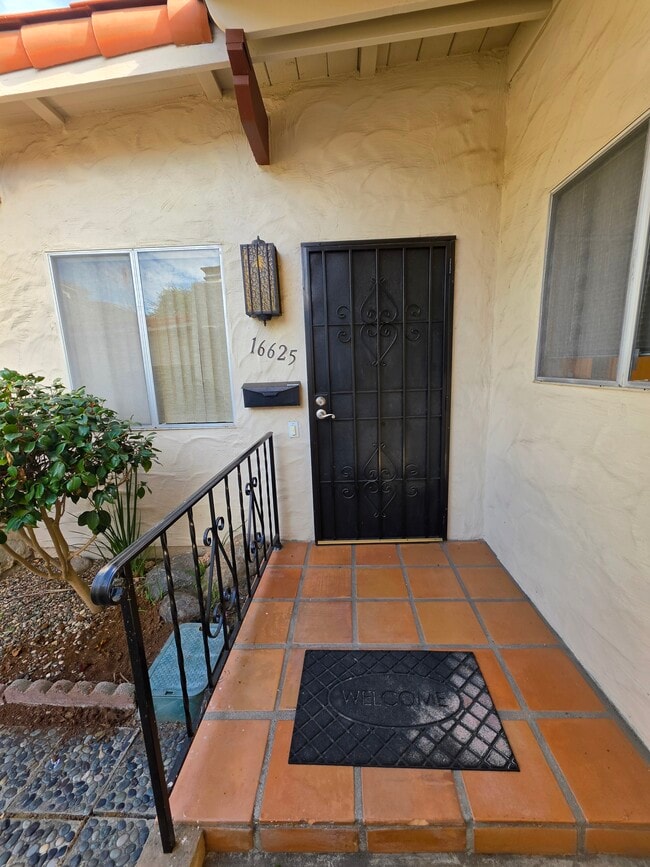 Building Photo - 16625 Roca Dr Unit 16625 Roca Drive