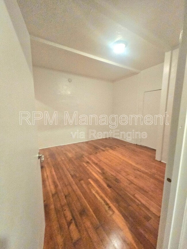 Building Photo - 1201 N Orange Grove Ave Unit 107 Rental