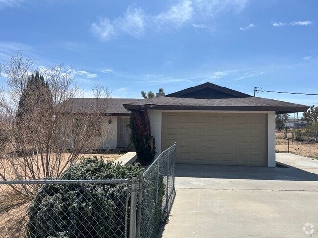 Building Photo - 58573 Sunflower Dr Rental