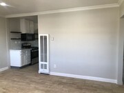 Photo - RUNNYMEDE Unit 0003