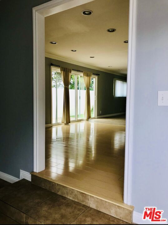 Photo - 8120 Winsford Ave