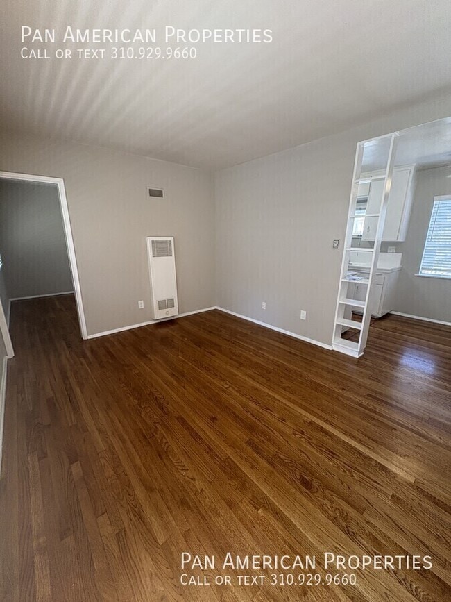 Building Photo - 335 S Los Robles Ave Unit T
