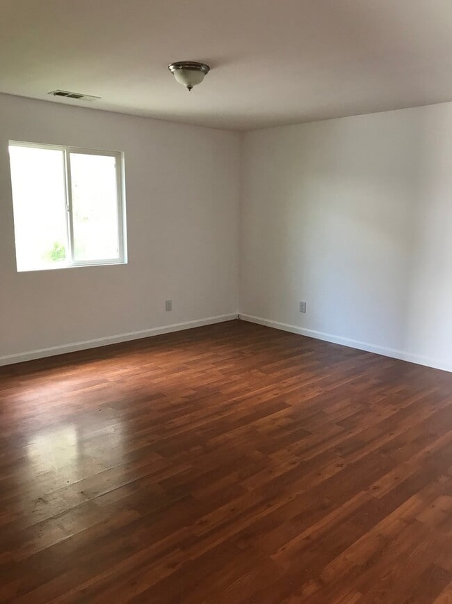 Building Photo - Spacious Dual-Unit Home in Prime Echo Park Location *Close to Dodger Stadium*
