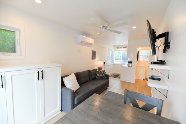 Photo - 428 Monterey Ln Unit #D