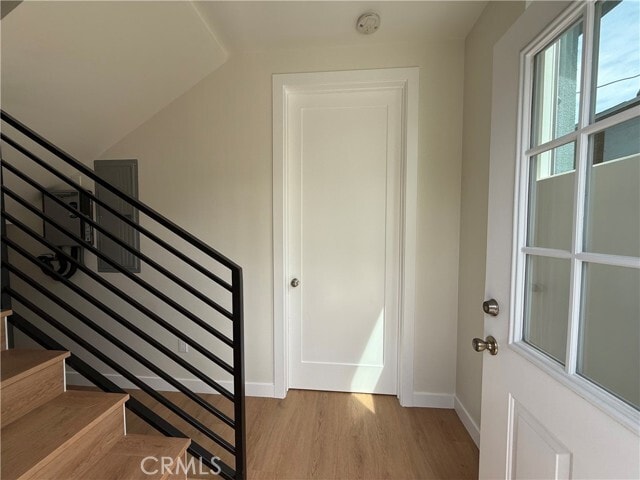 Photo - 20953 Saticoy St