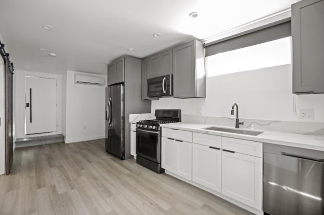 Photo - 1023 Tremont St Unit 1027