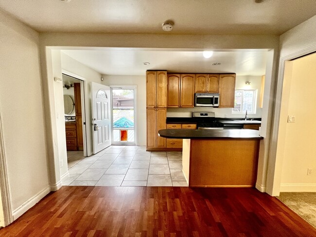 Photo - 8806 Madison Ave