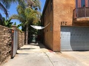 Side Private entrance - 870 W 19th St House
